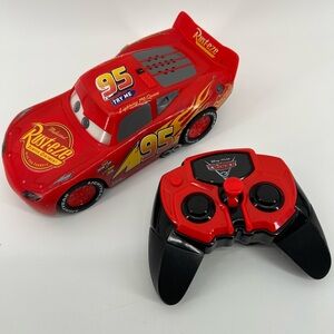 Disney Pixar Cars 3 Racing Hero Lightning McQueen Remote Control Car Talking Toy